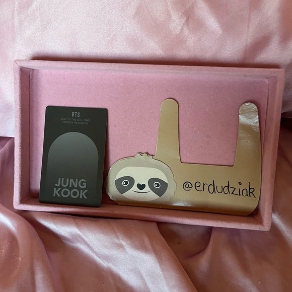WTS $50
~ Jungkook pc MOTS ON:E Concept Photobook random - Picture 2 of 2